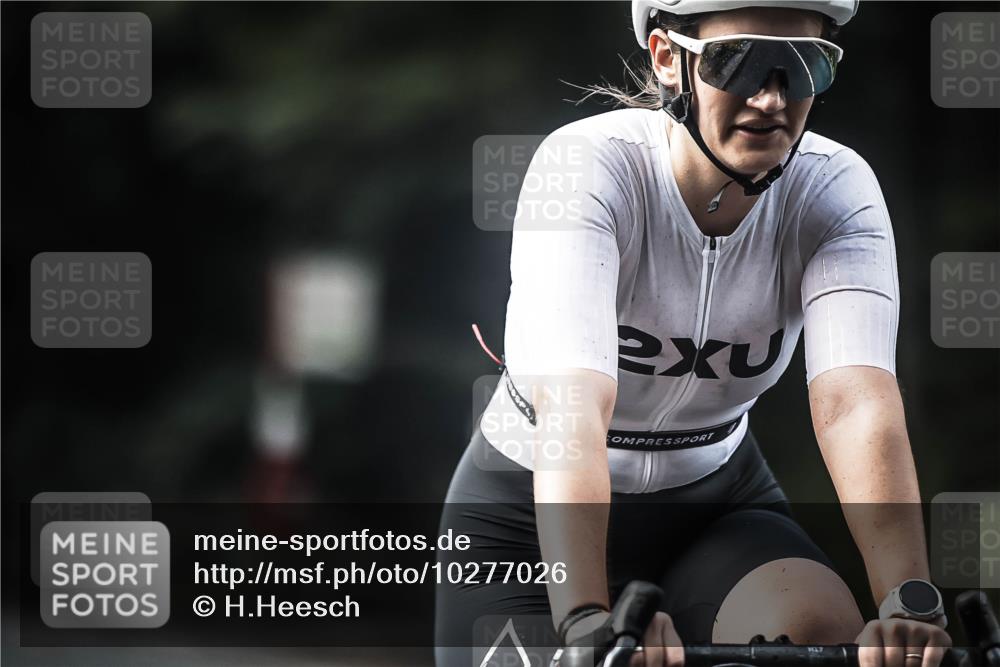 13.09.2026 - Stadtparktriathlon H.Heesch http://msf.ph/oto/10277026 13.09.2026 10:38:22 Radfahren 353, 358, 392, 410, 464, 490 meine-sportfotos.de