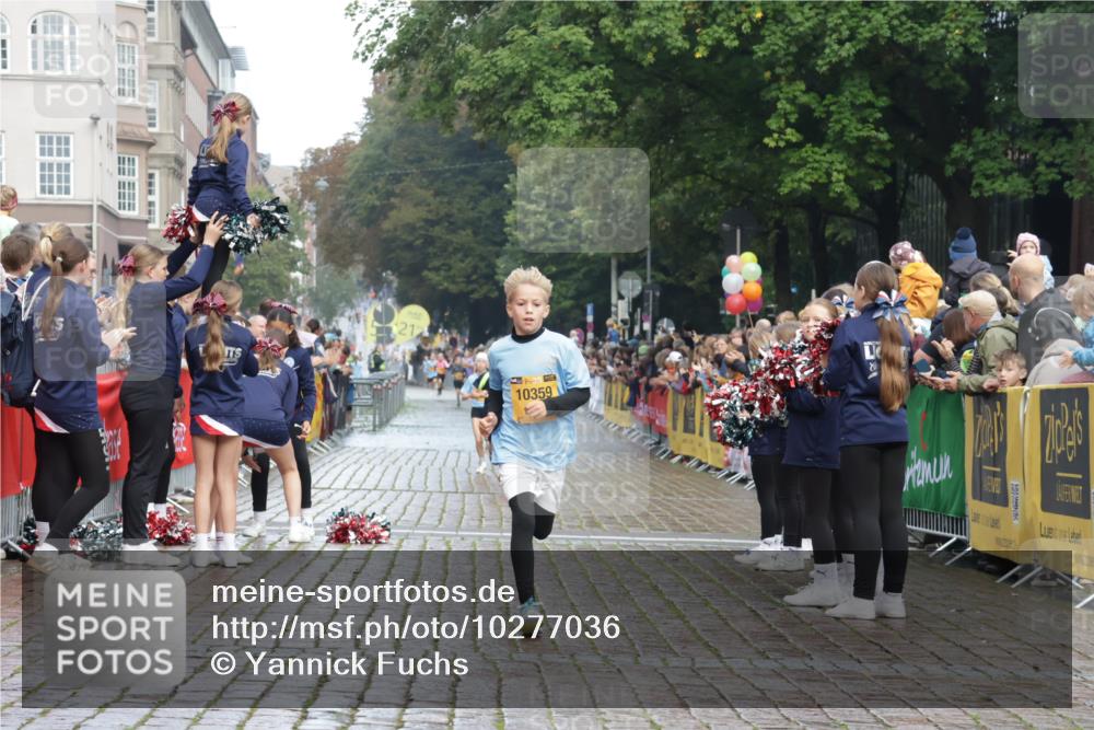 13.09.2026 - Kiel Lauf Yannick Fuchs http://msf.ph/oto/10277036 13.09.2026 08:50:10 Ziel 1710, 2909, 5168, 5258, 8786, 11542, 135, 6891, 10319, 3167, 3487, 10359, 135 meine-sportfotos.de