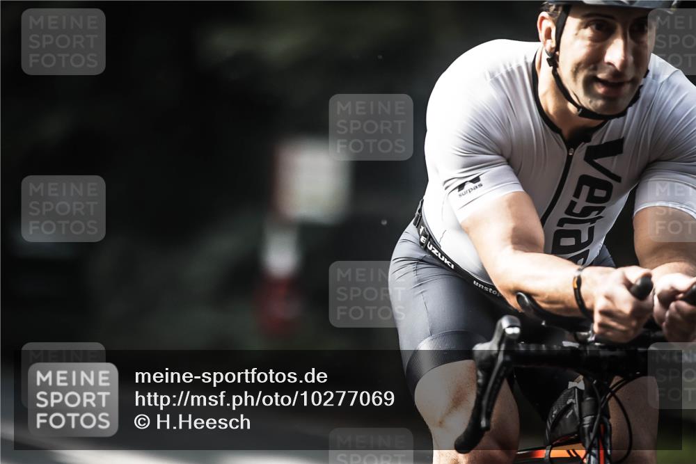 13.09.2026 - Stadtparktriathlon H.Heesch http://msf.ph/oto/10277069 13.09.2026 10:38:38 Radfahren 415, 505, 564, 566 meine-sportfotos.de