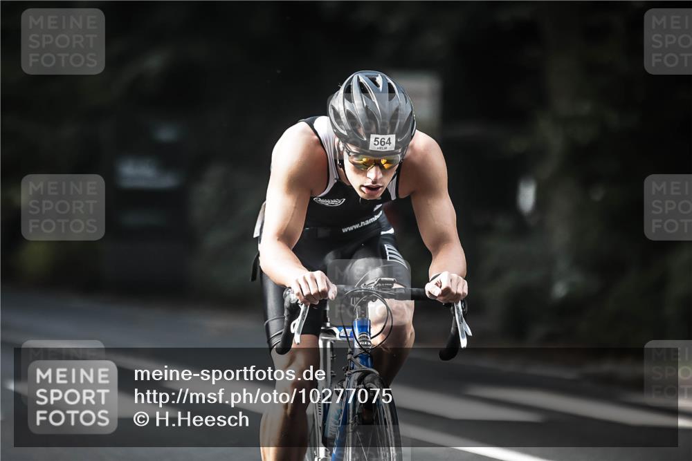 13.09.2026 - Stadtparktriathlon H.Heesch http://msf.ph/oto/10277075 13.09.2026 10:38:39 Radfahren 505, 564, 566 meine-sportfotos.de