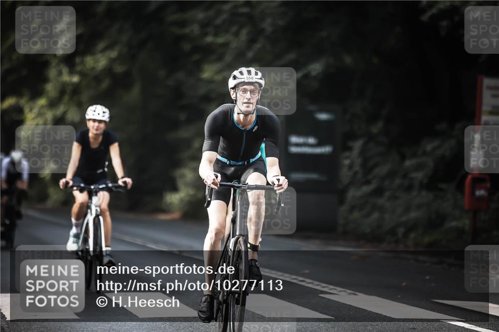 13.09.2026 - Stadtparktriathlon H.Heesch http://msf.ph/oto/10277113 13.09.2026 10:38:50 Radfahren 462, 486, 523, 543, 550 meine-sportfotos.de