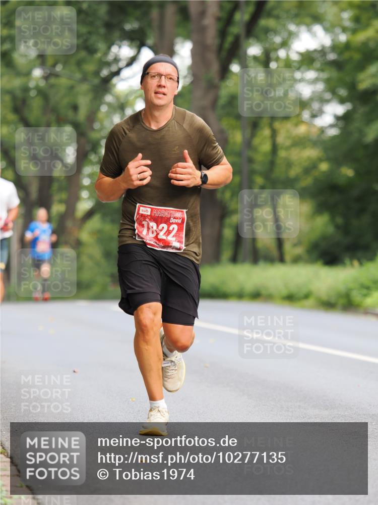 13.09.2026 - 21. swb-Marathon Bremen TobiasT http://msf.ph/oto/10277135 13.09.2026 11:38:27 Laufen 1822 meine-sportfotos.de
