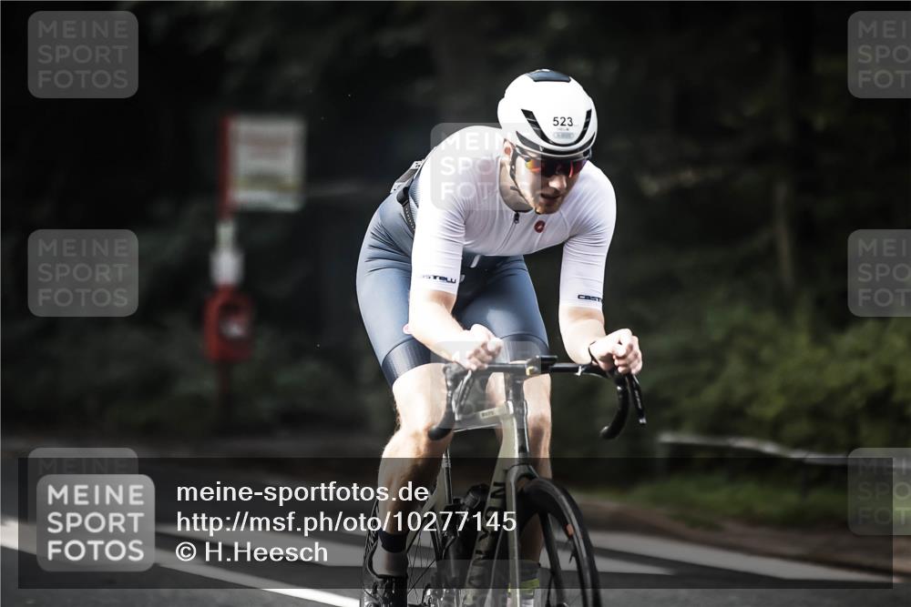 13.09.2026 - Stadtparktriathlon H.Heesch http://msf.ph/oto/10277145 13.09.2026 10:38:53 Radfahren 390, 400, 462, 486, 523, 543, 550 meine-sportfotos.de