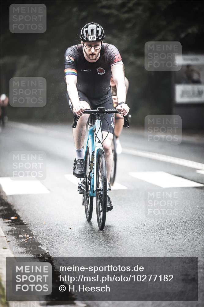 13.09.2026 - Stadtparktriathlon H.Heesch http://msf.ph/oto/10277182 13.09.2026 09:11:26 Radfahren 17, 26, 45, 46, 119, 139, 145, 185 meine-sportfotos.de
