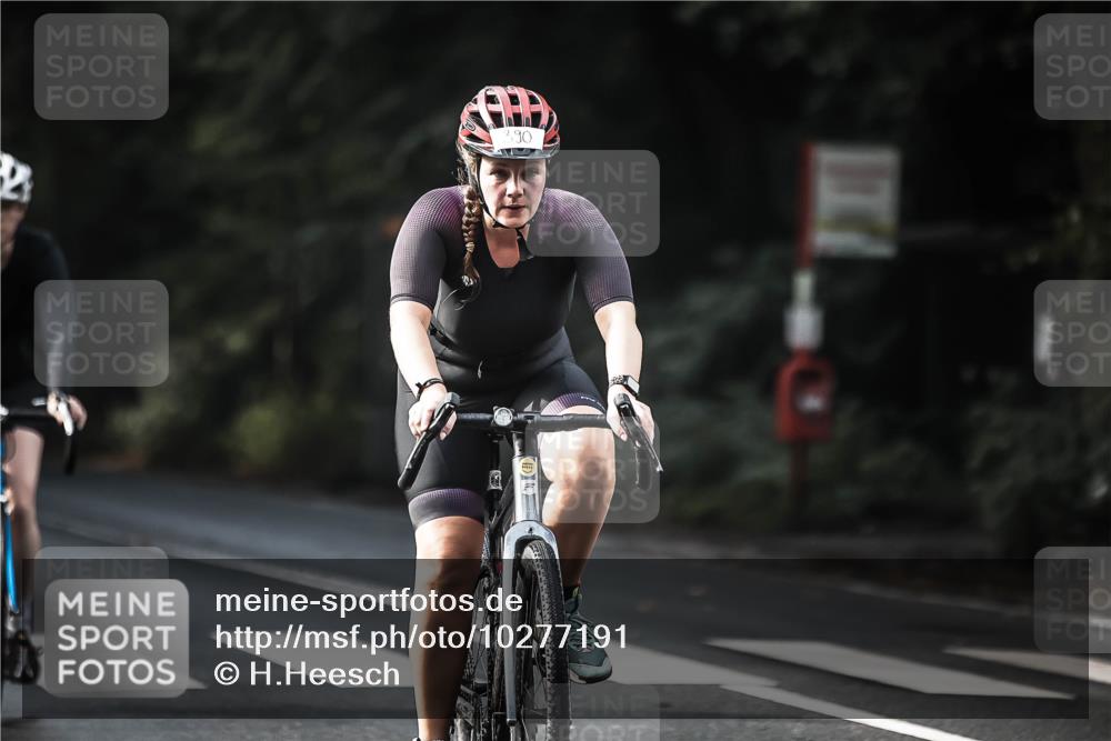 13.09.2026 - Stadtparktriathlon H.Heesch http://msf.ph/oto/10277191 13.09.2026 10:38:58 Radfahren 390, 400, 486, 509, 523, 534, 573 meine-sportfotos.de
