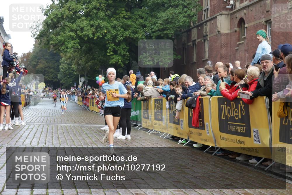 13.09.2026 - Kiel Lauf Yannick Fuchs http://msf.ph/oto/10277192 13.09.2026 08:50:18 Ziel 1710, 3167, 3487, 8786, 11542, 1710, 2909, 5168, 5258, 10319, 2443, 7511, 10359, 135, 6891 meine-sportfotos.de