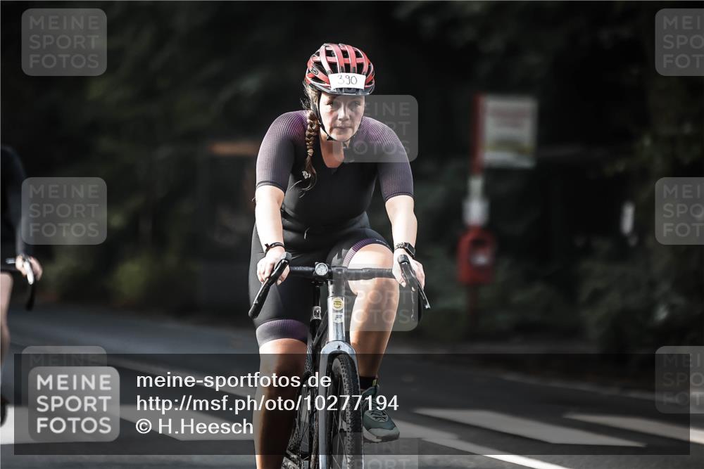 13.09.2026 - Stadtparktriathlon H.Heesch http://msf.ph/oto/10277194 13.09.2026 10:38:58 Radfahren 390, 400, 486, 509, 523, 534, 573 meine-sportfotos.de