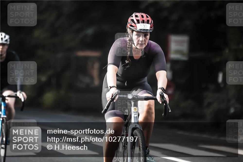 13.09.2026 - Stadtparktriathlon H.Heesch http://msf.ph/oto/10277197 13.09.2026 10:38:58 Radfahren 390, 400, 486, 509, 523, 534, 573 meine-sportfotos.de