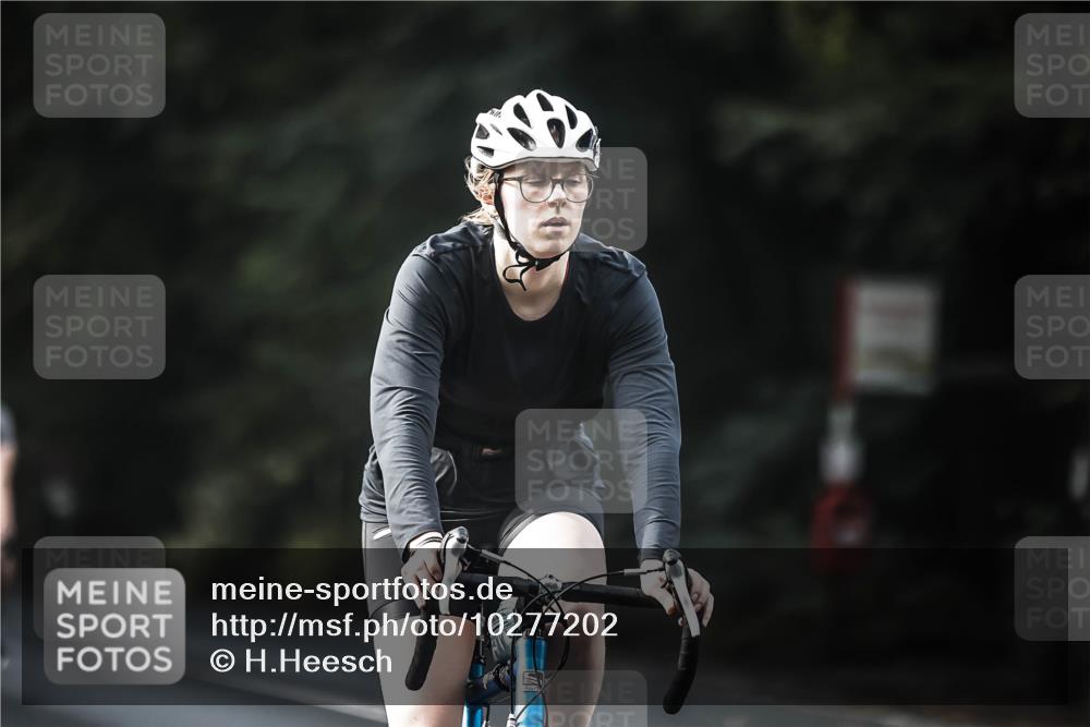 13.09.2026 - Stadtparktriathlon H.Heesch http://msf.ph/oto/10277202 13.09.2026 10:38:59 Radfahren 390, 400, 486, 509, 534, 573 meine-sportfotos.de