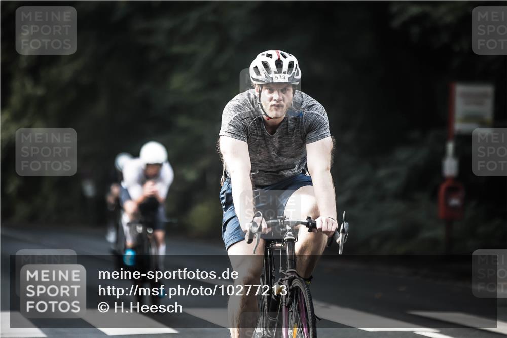 13.09.2026 - Stadtparktriathlon H.Heesch http://msf.ph/oto/10277213 13.09.2026 10:39:01 Radfahren 390, 400, 473, 486, 509, 534, 573 meine-sportfotos.de