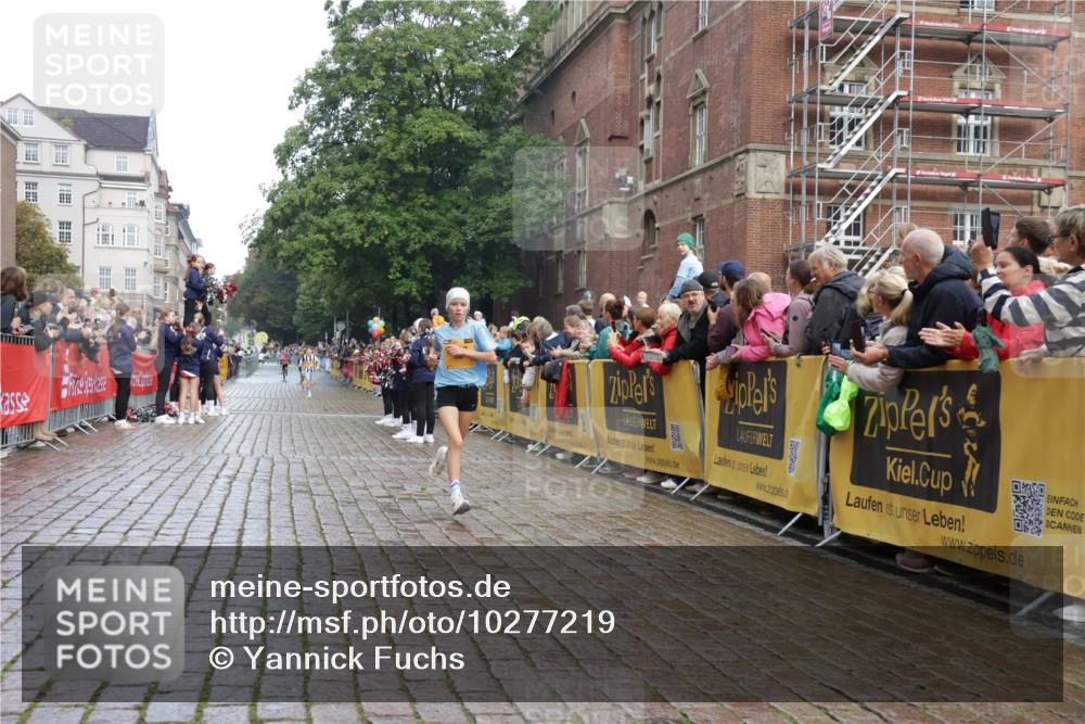 13.09.2026 - Kiel Lauf Yannick Fuchs http://msf.ph/oto/10277219 13.09.2026 08:50:18 Ziel 1710, 3167, 3487, 8786, 11542, 1710, 2909, 5168, 5258, 10319, 2443, 7511, 10359, 135, 6891 meine-sportfotos.de