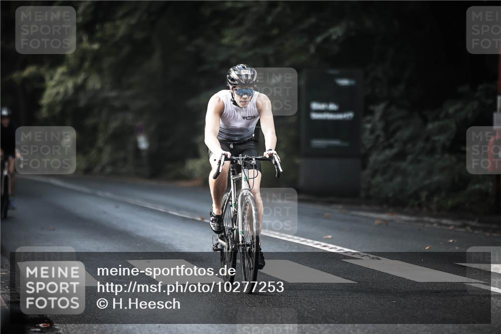 13.09.2026 - Stadtparktriathlon H.Heesch http://msf.ph/oto/10277253 13.09.2026 10:39:06 Radfahren 450, 473, 509, 520, 534, 573 meine-sportfotos.de
