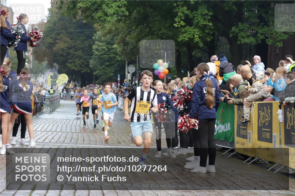 13.09.2026 - Kiel Lauf Yannick Fuchs http://msf.ph/oto/10277264 13.09.2026 08:50:23 Ziel 3167, 3487, 1710, 2909, 5168, 5258, 8786, 10319, 11542, 2443, 5792, 7511, 10359, 10319 meine-sportfotos.de