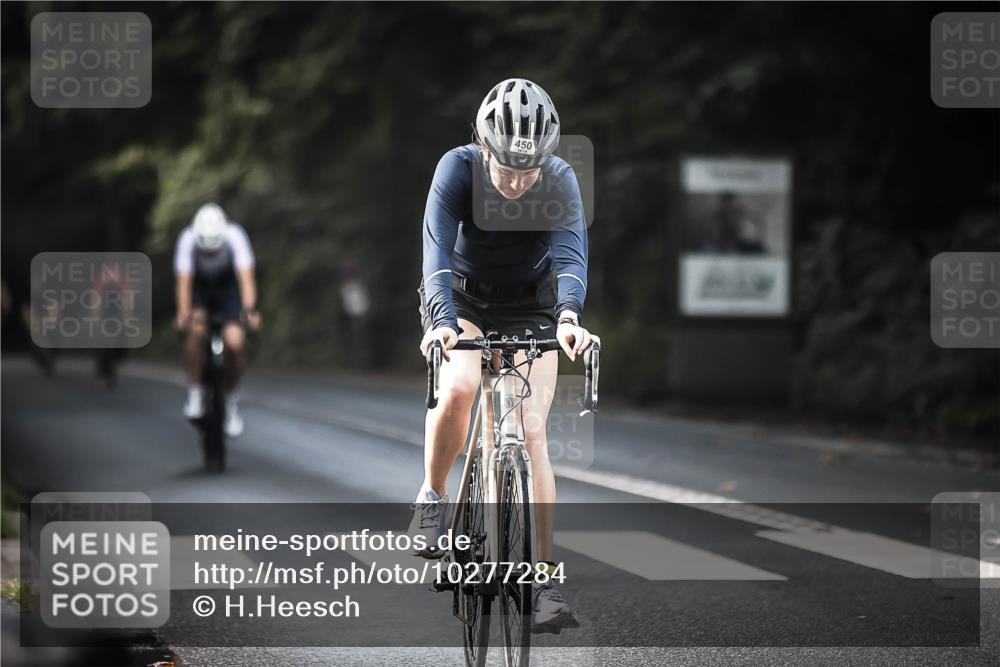 13.09.2026 - Stadtparktriathlon H.Heesch http://msf.ph/oto/10277284 13.09.2026 10:39:10 Radfahren 450, 473, 520, 572 meine-sportfotos.de