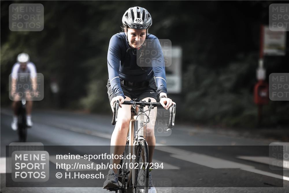 13.09.2026 - Stadtparktriathlon H.Heesch http://msf.ph/oto/10277294 13.09.2026 10:39:10 Radfahren 450, 473, 520, 572 meine-sportfotos.de