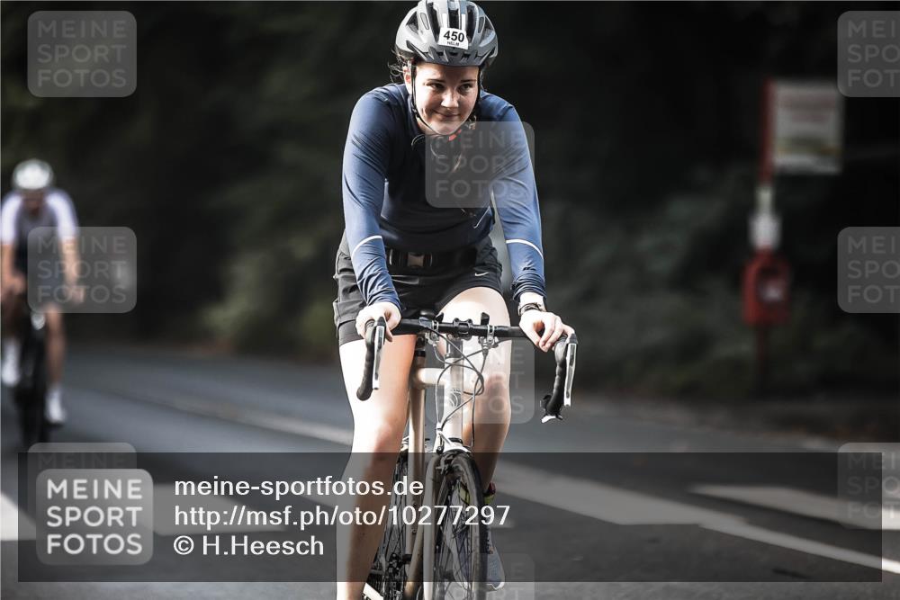 13.09.2026 - Stadtparktriathlon H.Heesch http://msf.ph/oto/10277297 13.09.2026 10:39:10 Radfahren 450, 473, 520, 572 meine-sportfotos.de