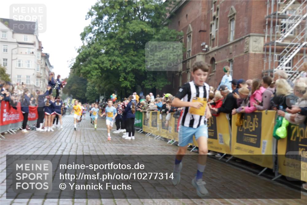 13.09.2026 - Kiel Lauf Yannick Fuchs http://msf.ph/oto/10277314 13.09.2026 08:50:25 Ziel 3167, 3487, 10359, 1710, 2909, 5168, 5258, 8786, 10319, 11542, 2125, 2443, 3106, 5792, 7511, 10319 meine-sportfotos.de