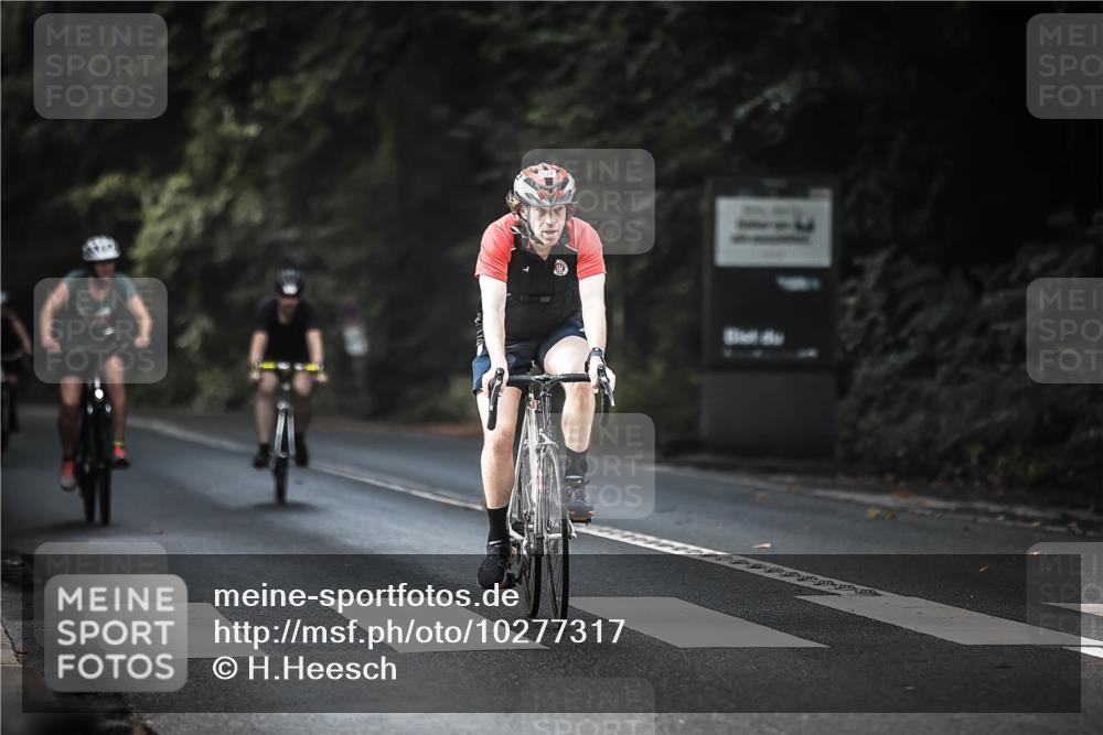 13.09.2026 - Stadtparktriathlon H.Heesch http://msf.ph/oto/10277317 13.09.2026 10:39:16 Radfahren 344, 428, 450, 520, 561, 572 meine-sportfotos.de