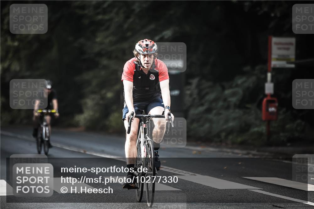 13.09.2026 - Stadtparktriathlon H.Heesch http://msf.ph/oto/10277330 13.09.2026 10:39:16 Radfahren 344, 428, 450, 520, 561, 572 meine-sportfotos.de