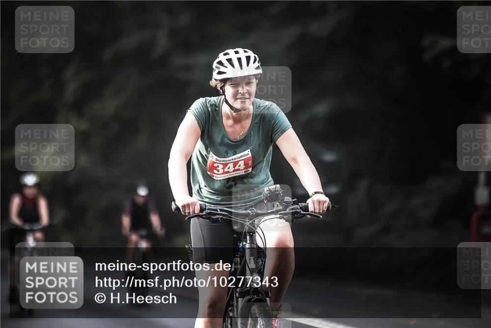 13.09.2026 - Stadtparktriathlon H.Heesch http://msf.ph/oto/10277343 13.09.2026 10:39:20 Radfahren 344, 423, 428, 561, 572 meine-sportfotos.de
