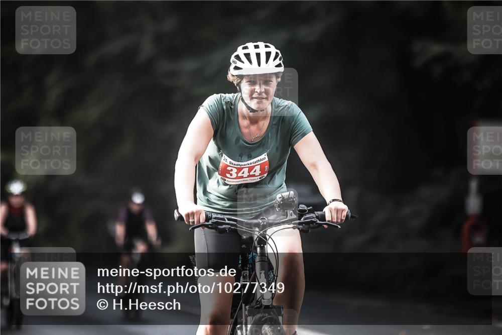 13.09.2026 - Stadtparktriathlon H.Heesch http://msf.ph/oto/10277349 13.09.2026 10:39:20 Radfahren 344, 423, 428, 561, 572 meine-sportfotos.de