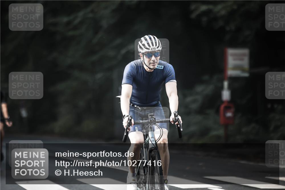 13.09.2026 - Stadtparktriathlon H.Heesch http://msf.ph/oto/10277416 13.09.2026 10:39:30 Radfahren 386, 413, 468, 470, 506, 522 meine-sportfotos.de
