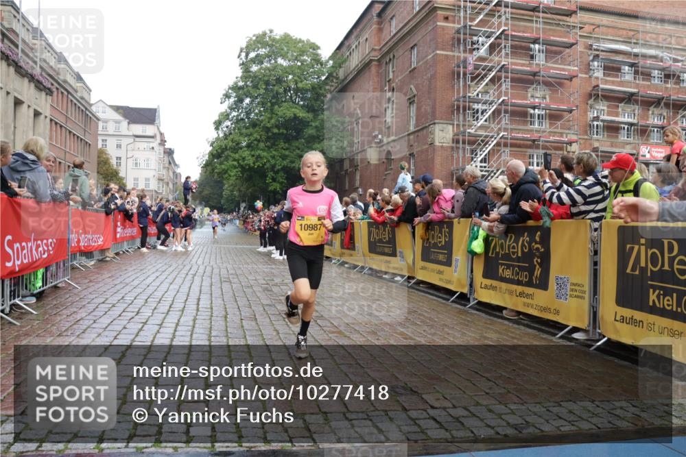 13.09.2026 - Kiel Lauf Yannick Fuchs http://msf.ph/oto/10277418 13.09.2026 08:50:30 Ziel 3487, 7511, 10359, 1710, 2909, 3167, 5168, 5258, 8786, 11542, 497, 2125, 2443, 3106, 5792, 9612, 10987, 10319 meine-sportfotos.de