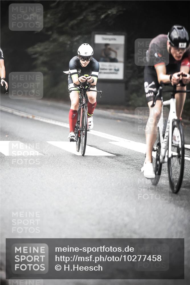13.09.2026 - Stadtparktriathlon H.Heesch http://msf.ph/oto/10277458 13.09.2026 09:12:24 Radfahren 2, 21, 52, 61, 69, 87, 144, 186 meine-sportfotos.de