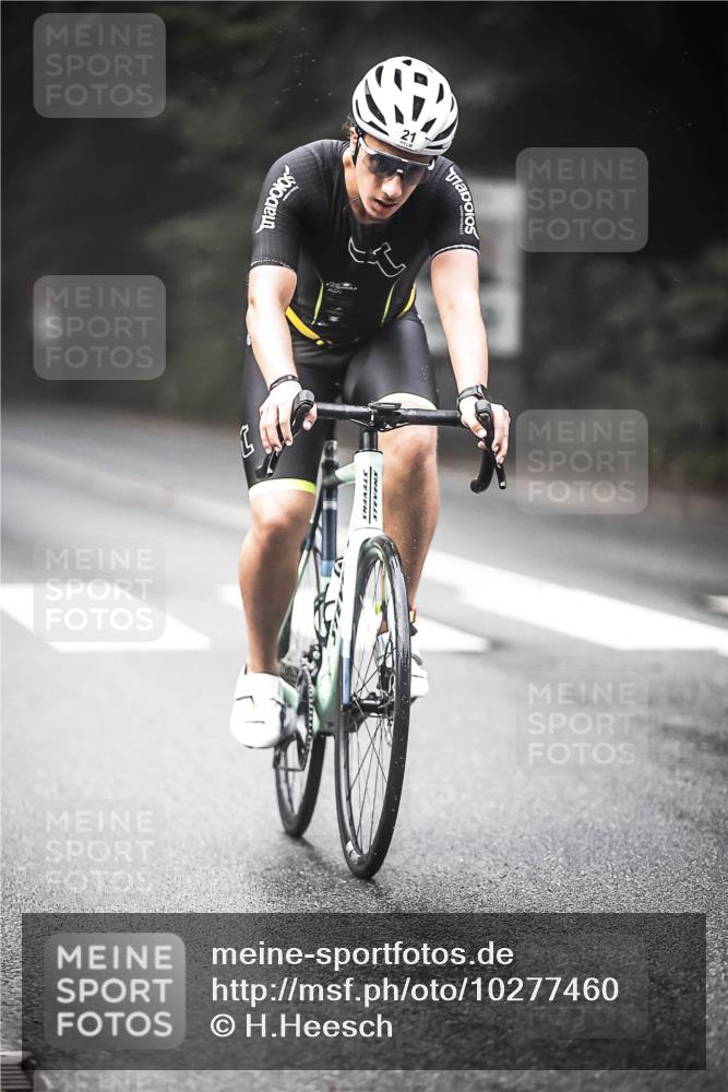 13.09.2026 - Stadtparktriathlon H.Heesch http://msf.ph/oto/10277460 13.09.2026 09:12:25 Radfahren 2, 21, 52, 61, 69, 87, 144, 186 meine-sportfotos.de
