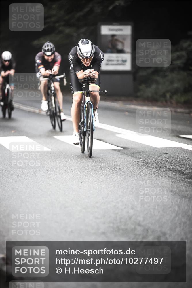 13.09.2026 - Stadtparktriathlon H.Heesch http://msf.ph/oto/10277497 13.09.2026 09:12:51 Radfahren 4, 25, 43, 96, 121, 171 meine-sportfotos.de