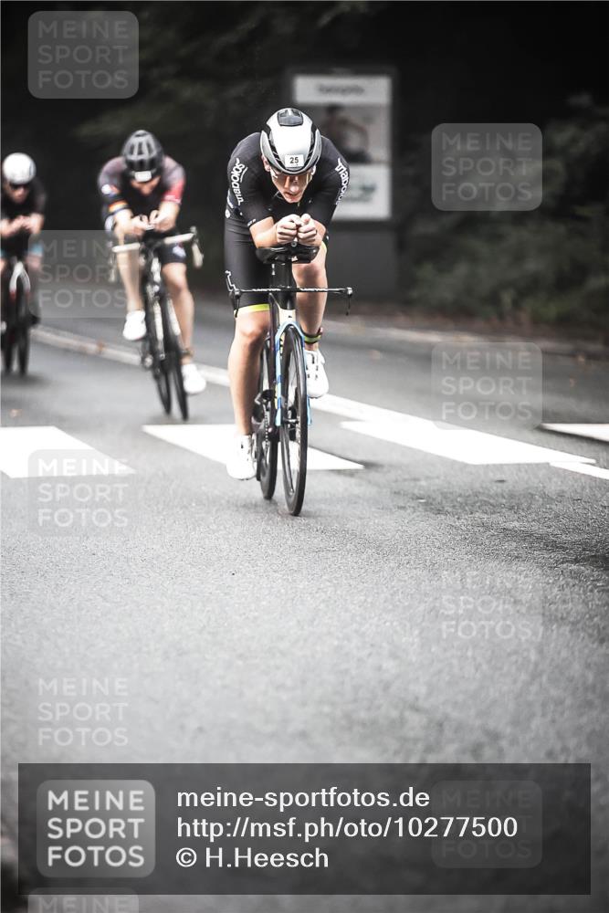 13.09.2026 - Stadtparktriathlon H.Heesch http://msf.ph/oto/10277500 13.09.2026 09:12:51 Radfahren 4, 25, 43, 96, 121, 171 meine-sportfotos.de
