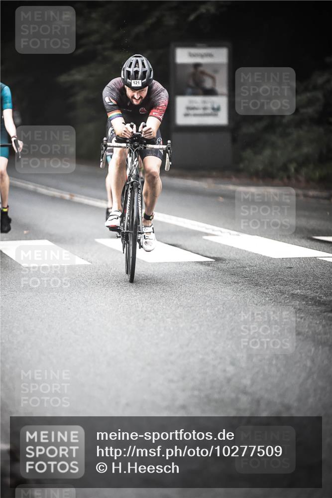 13.09.2026 - Stadtparktriathlon H.Heesch http://msf.ph/oto/10277509 13.09.2026 09:12:52 Radfahren 25, 43, 96, 121, 171, 175 meine-sportfotos.de
