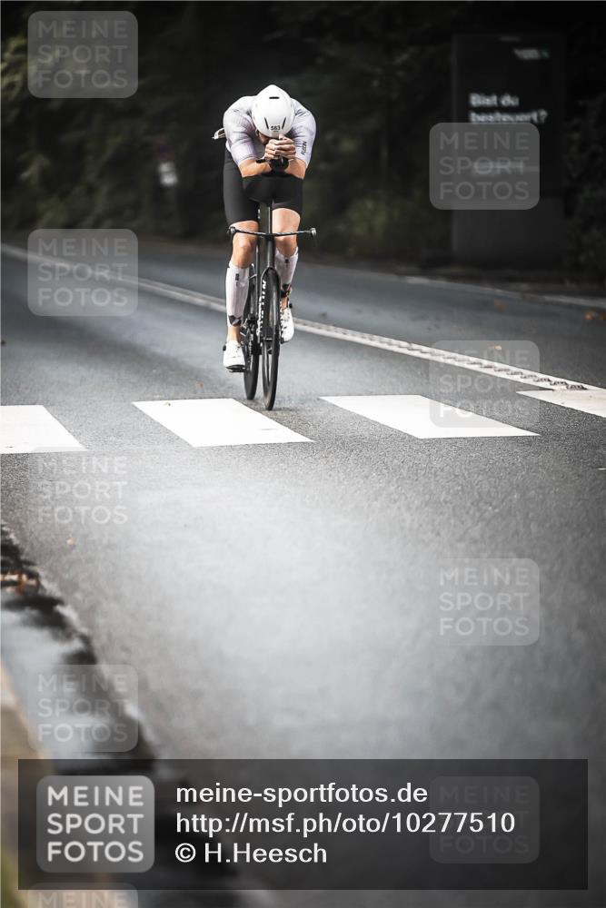13.09.2026 - Stadtparktriathlon H.Heesch http://msf.ph/oto/10277510 13.09.2026 10:39:46 Radfahren 557, 563 meine-sportfotos.de