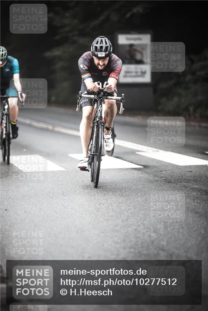13.09.2026 - Stadtparktriathlon H.Heesch http://msf.ph/oto/10277512 13.09.2026 09:12:52 Radfahren 25, 43, 96, 121, 171, 175 meine-sportfotos.de