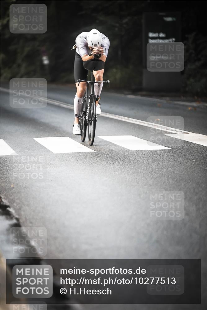 13.09.2026 - Stadtparktriathlon H.Heesch http://msf.ph/oto/10277513 13.09.2026 10:39:46 Radfahren 557, 563 meine-sportfotos.de