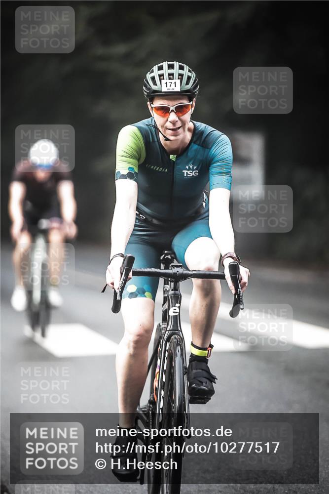 13.09.2026 - Stadtparktriathlon H.Heesch http://msf.ph/oto/10277517 13.09.2026 09:12:55 Radfahren 25, 43, 96, 121, 171, 175 meine-sportfotos.de