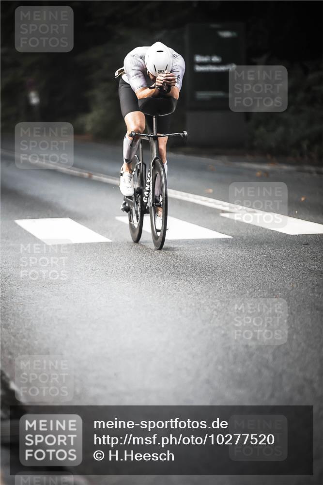 13.09.2026 - Stadtparktriathlon H.Heesch http://msf.ph/oto/10277520 13.09.2026 10:39:46 Radfahren 557, 563 meine-sportfotos.de