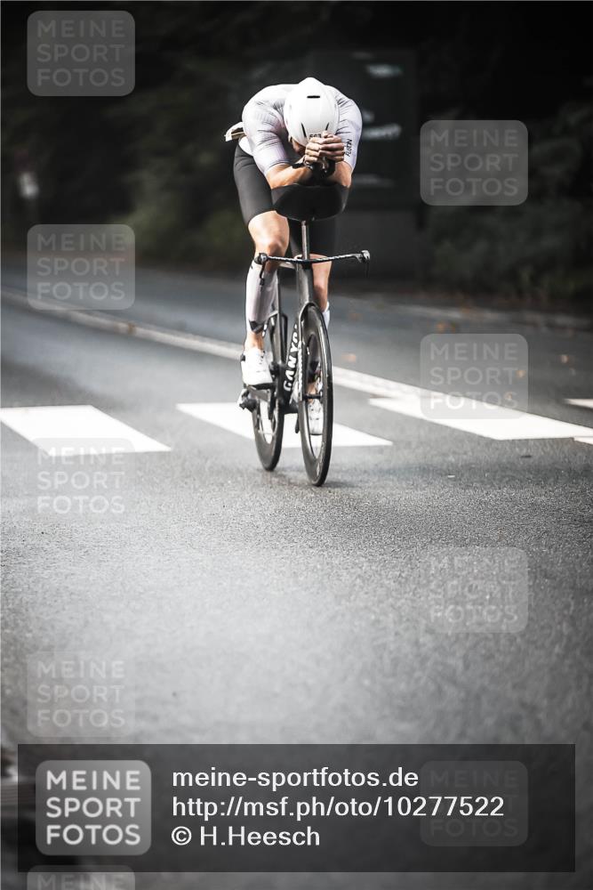 13.09.2026 - Stadtparktriathlon H.Heesch http://msf.ph/oto/10277522 13.09.2026 10:39:47 Radfahren 557, 563 meine-sportfotos.de
