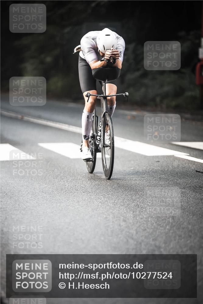 13.09.2026 - Stadtparktriathlon H.Heesch http://msf.ph/oto/10277524 13.09.2026 10:39:47 Radfahren 557, 563 meine-sportfotos.de
