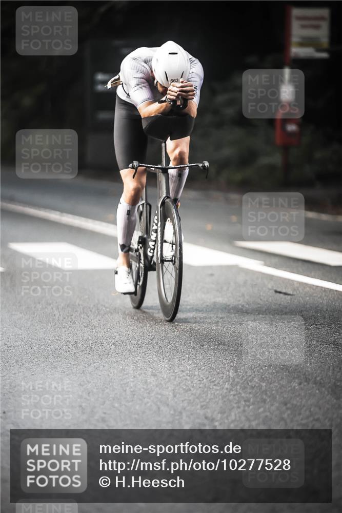 13.09.2026 - Stadtparktriathlon H.Heesch http://msf.ph/oto/10277528 13.09.2026 10:39:47 Radfahren 557, 563 meine-sportfotos.de