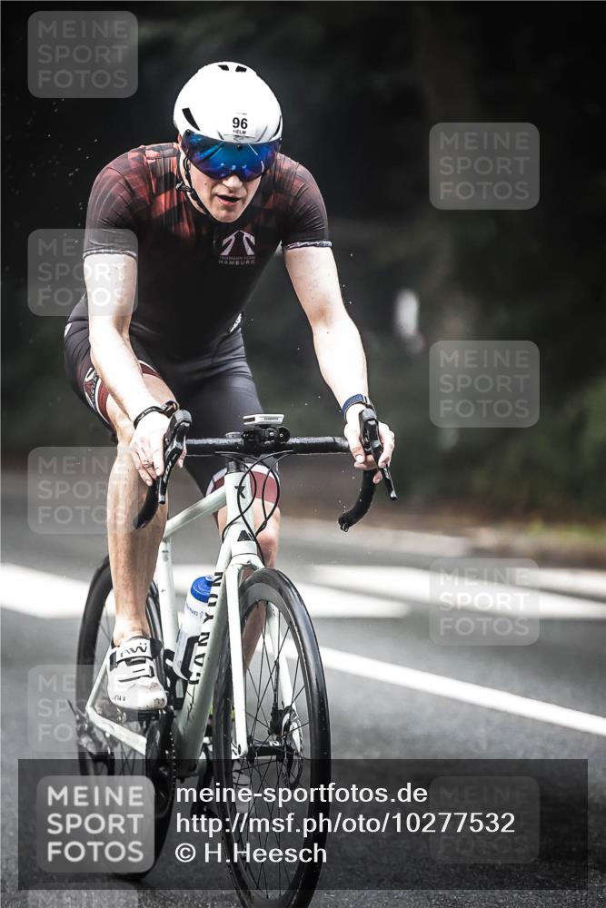 13.09.2026 - Stadtparktriathlon H.Heesch http://msf.ph/oto/10277532 13.09.2026 09:12:56 Radfahren 25, 43, 96, 121, 171, 175 meine-sportfotos.de