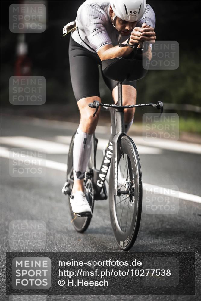 13.09.2026 - Stadtparktriathlon H.Heesch http://msf.ph/oto/10277538 13.09.2026 10:39:47 Radfahren 557, 563 meine-sportfotos.de