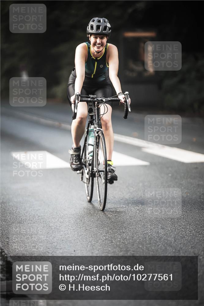 13.09.2026 - Stadtparktriathlon H.Heesch http://msf.ph/oto/10277561 13.09.2026 10:39:56 Radfahren 363, 547 meine-sportfotos.de