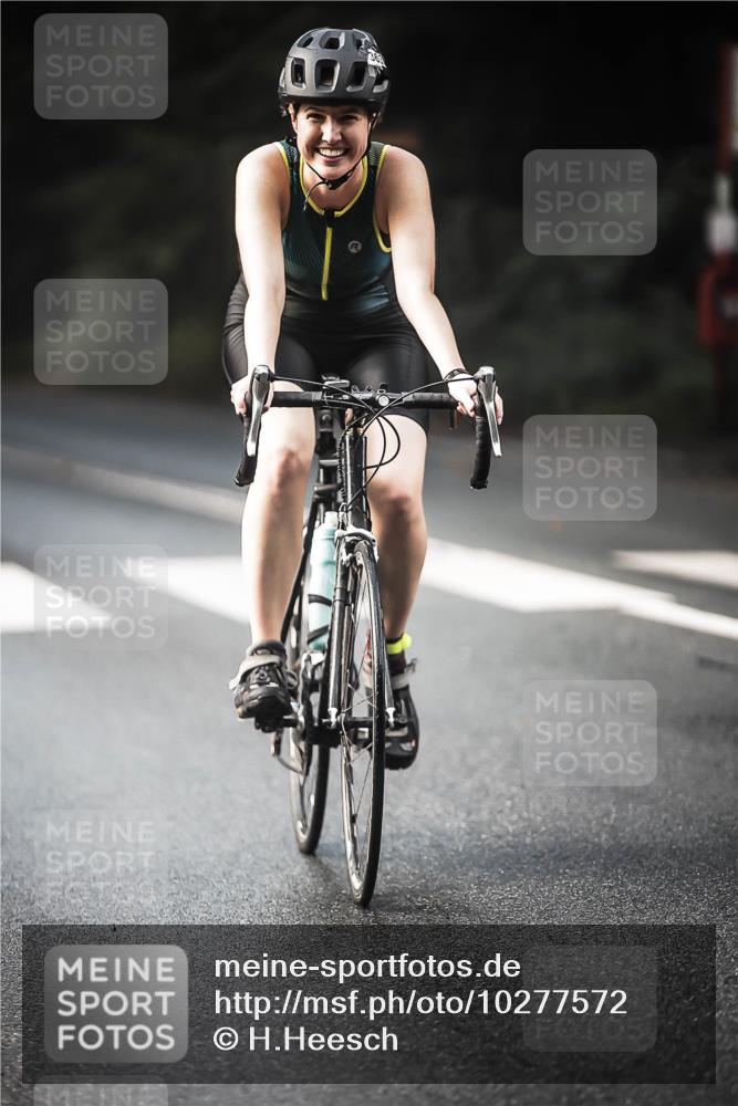 13.09.2026 - Stadtparktriathlon H.Heesch http://msf.ph/oto/10277572 13.09.2026 10:39:56 Radfahren 363, 547 meine-sportfotos.de