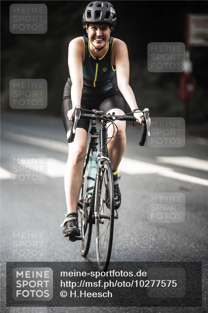 13.09.2026 - Stadtparktriathlon H.Heesch http://msf.ph/oto/10277575 13.09.2026 10:39:56 Radfahren 363, 547 meine-sportfotos.de