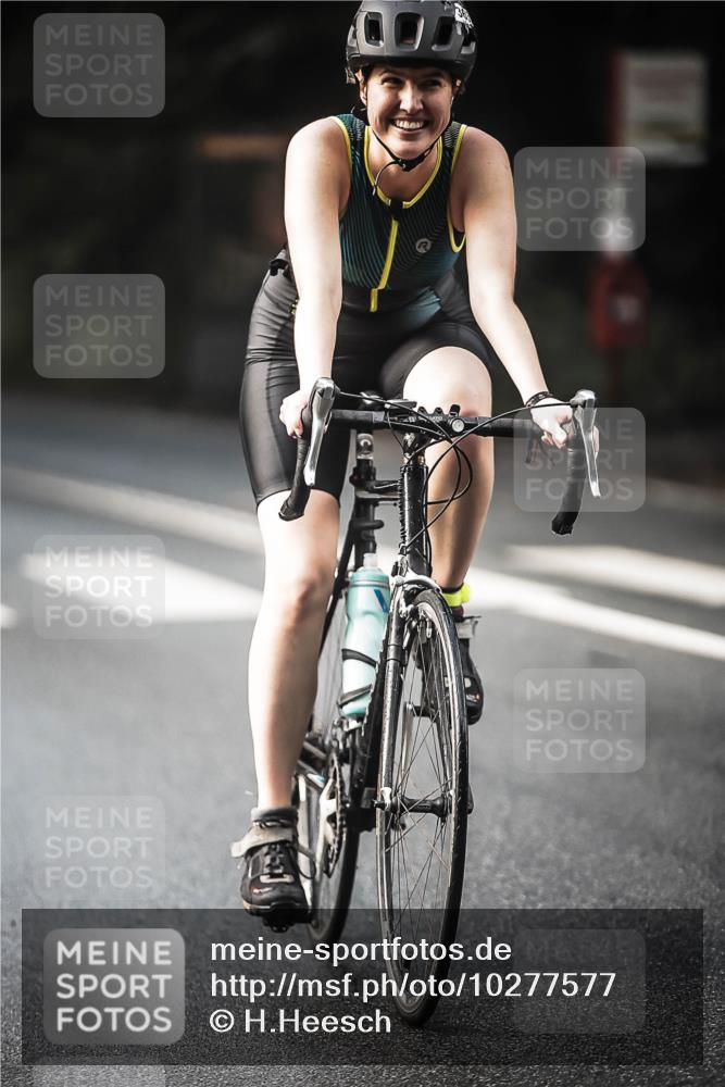 13.09.2026 - Stadtparktriathlon H.Heesch http://msf.ph/oto/10277577 13.09.2026 10:39:56 Radfahren 363, 547 meine-sportfotos.de