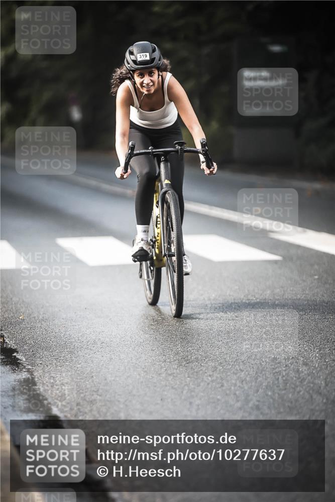13.09.2026 - Stadtparktriathlon H.Heesch http://msf.ph/oto/10277637 13.09.2026 10:40:14 Radfahren 457, 472, 533, 559 meine-sportfotos.de