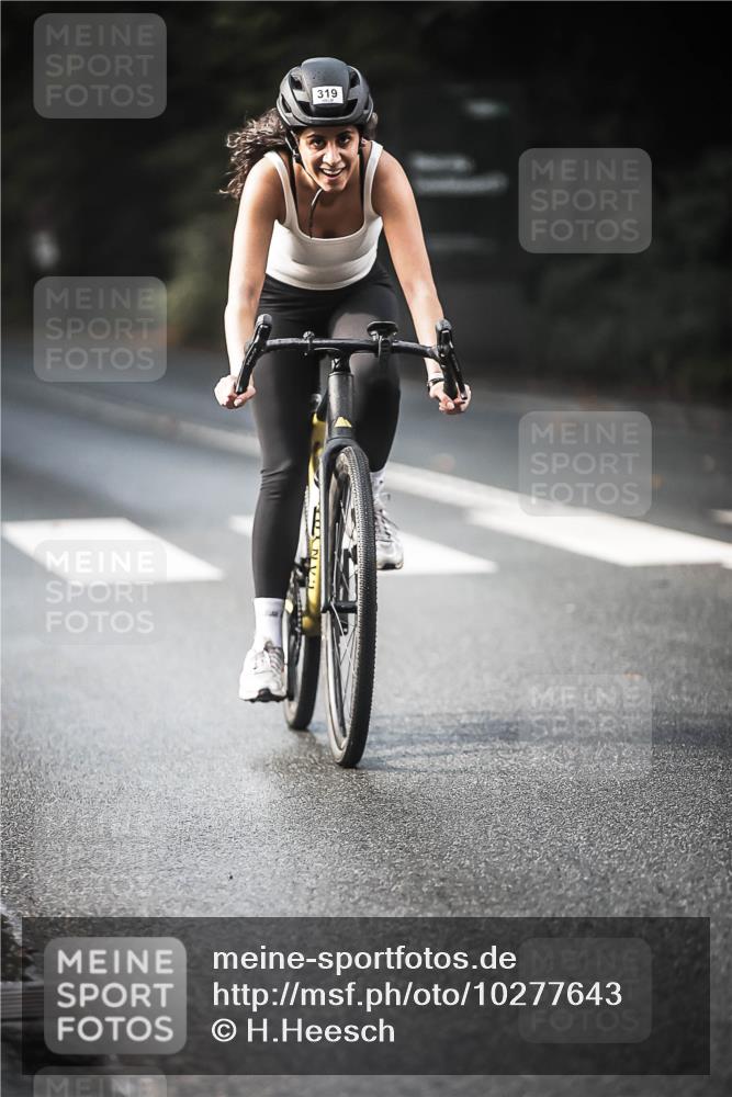 13.09.2026 - Stadtparktriathlon H.Heesch http://msf.ph/oto/10277643 13.09.2026 10:40:14 Radfahren 457, 472, 533, 559 meine-sportfotos.de