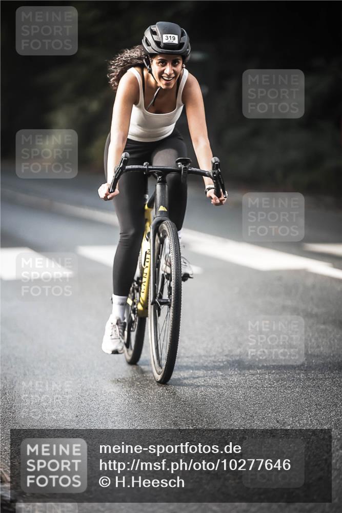 13.09.2026 - Stadtparktriathlon H.Heesch http://msf.ph/oto/10277646 13.09.2026 10:40:14 Radfahren 457, 472, 533, 559 meine-sportfotos.de