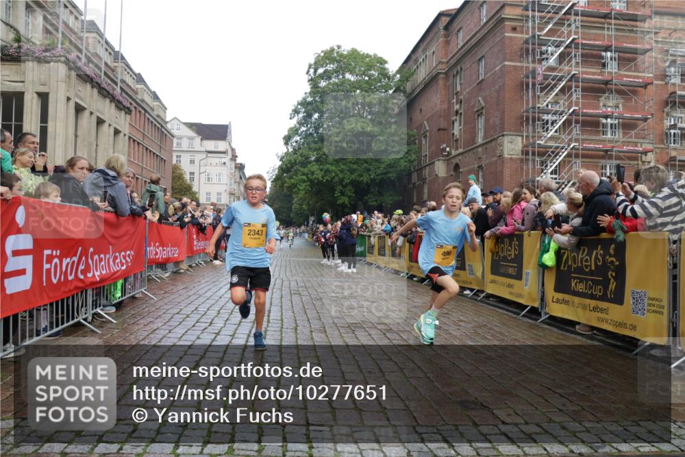 13.09.2026 - Kiel Lauf Yannick Fuchs http://msf.ph/oto/10277651 13.09.2026 08:50:42 Ziel 497, 2125, 2443, 3106, 5792, 7511, 9612, 10987, 1710, 3167, 3487, 8786, 10359, 11542, 496, 2343, 5959, 10957, 1710, 2909, 5168, 5258, 8786 meine-sportfotos.de